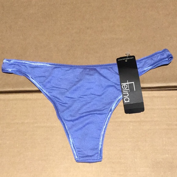 NWT $10 FELINA SMALL SO SMOOTH THONG PANTY - Picture 2 of 4